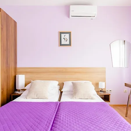 Apartments Mara Kastela Exterior photo